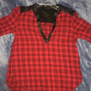 flannel patterened shirt